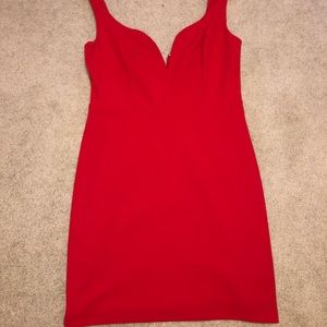 Beautiful red dress!